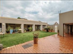 Urgent Sale 3.68ha Farm for sale -Hekpoort 