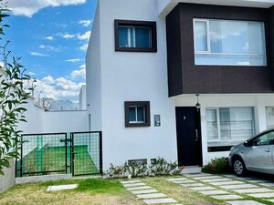 🏡 House for Sale in Residential Complex