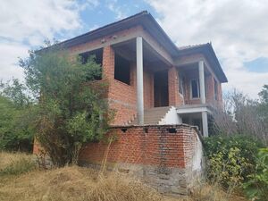 Massive two-story house with attic for sale in Knyazevo