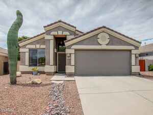 9690 E Country Ct Tucson, AZ 85749 (Castle Rock Community)