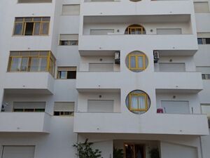 Spacious 2-bedroom apartment  in the heart of Quarteira