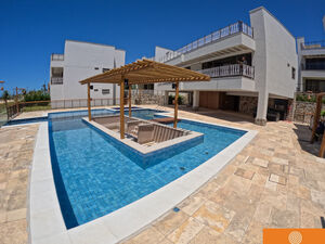 Two-Bedroom Apartment + Private Rooftop – Flecheiras Beach