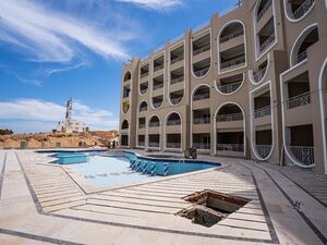  🌊 Live the Red Sea Dream – 73m² Pool & Garden View 🏡