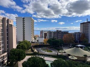 Apartment with View to Sea and Pool, Royal Beach Barceló