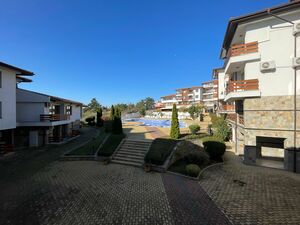  1-Bedroom Apartment with Pool View | Gardenia Hills