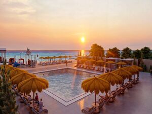 2BEDROOM APARTMENT PANORAMA SEAVIEW-PREMIER BEACH FRONT