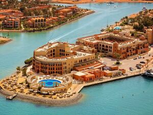 2-Bedroom-Apartment with Lagoon view in El-Gouna for Sale 