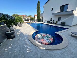 Luxury Villa with Pool – Malinska, Island of Krk 