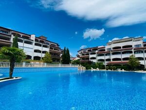  3-Bedroom Apartment with 3 Bathrooms CASA REAL, Sveti Vlas