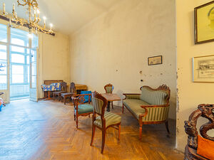 FOR SALE IN THE HEART OF DOWNTOWN A 153 SQM APARTMENT 