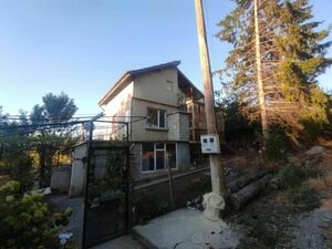 RURAL house with large yard 2600 sq.m., 1 hour from Varna, S