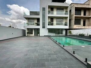 Contemporary design 5-bedroom townhouse @ East legon 
