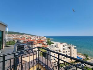 One-Bedroom Apartment with Sea View | Grand Hotel Sveti Vlas
