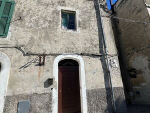 Dreaming of life in the heart of an ancient Italian village?