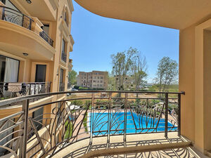 1-Bedroom Apartment with Pool View – Aphrodite Green