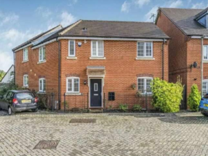 3 Bedroom, Semi-detached house, for sale