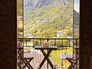 84 m² Alpine Apartment With Stunning View