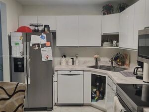 33 Meadows Dr, Boynton Beach, FL 33436