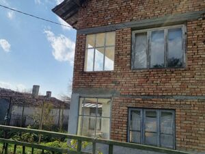 Stozher Village House | 2 Floors, 1300m² Yard | Near Varna