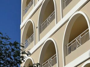 63 m² Studio with Private Terrace & Sea View near Sheraton