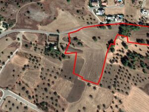 LARGE RESIDENTIAL LAND 30 MINUTES TO LARNACA AIRPORT