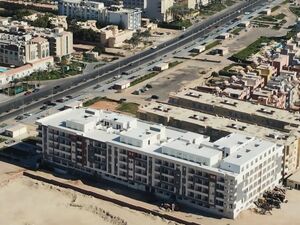 🏝2BR Pool-View Apartment in Al Ahyaa, Steps from the Beachs