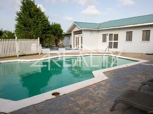 Grand 4-bedroom Bungalow Home Lake Gardens!