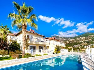 Affordable Villa with Shared Pool for Sale in Alanya Centre 