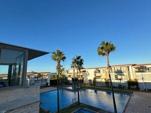 Pool/Sea View Apartment with Terrace Les Perles des Tamaris