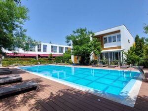 Luxury Two-Storey Townhouse Atlantis Home, Sarafovo
