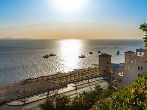 2BR Apartment 112Sqm with private Beach