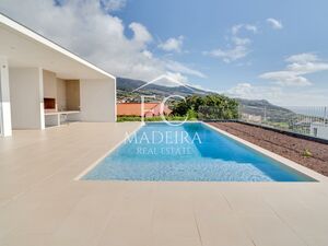 Modern Villa with Pool in Calheta, Madeira