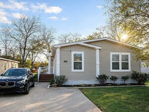 2 bedrooms and 2 bathrooms house