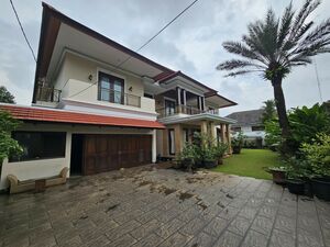 Peaceful 4 bedroom family home in Jagakarsa, South Jakarta