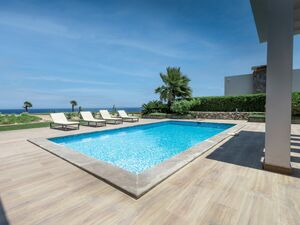  Sea-view 3-bedroom Penthouse in Soma Bay