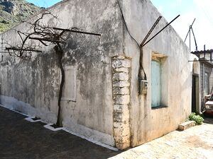 Spacious Old House for Renovation in Limnes - East Crete
