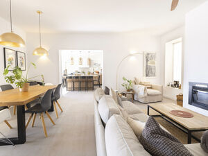 MODERN AND CHARMING VILLA WITH SEA AND MOUNTAIN VIEWS 