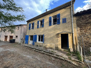 Charming Village House 100 m² – 25 m² Terrace – 50 m² Conver