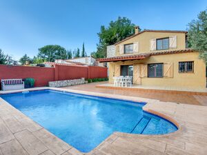 Villa for sale in Mas Ambrós, Calonge, Girona, Spain