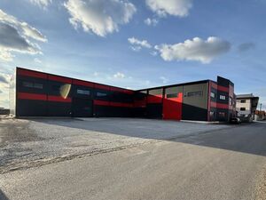 Hall/warehouse for rent