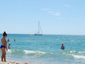 We offer apartments for rent both year-round and for seasona