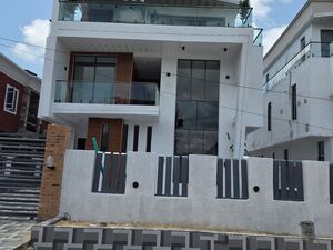 5 Bedroom Detached Duplex 