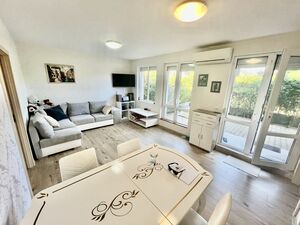 Two-Bedroom Apartment in LAZUR 1-5 Complex, Dinevi resort