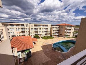 2-Bedroom Apartment with Pool View, Sunny Day 6, Sunny Beach