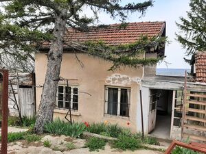 Old villa with land and nice views near big city in Bulgaria