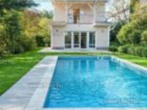 Elegant Villa with Private Garden and Outdoor Swimming Pool 