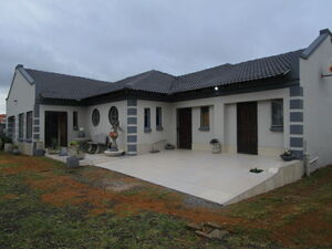  Exceptional 10-Bedroom Investment Property in Cultura Park