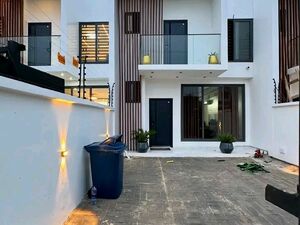 EXECUTIVE 3-BED SEMI DETACHED HOME FOR SALE@ EAST LEGON HILL