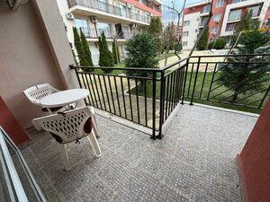 1-Bedroom Apartment with Pool View | Holiday Fort Club