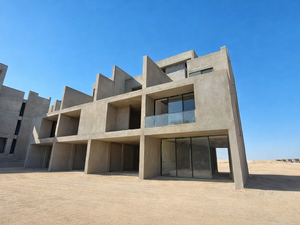 town house 195 Sqm + Garden 77 Sqm located at long beach 